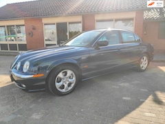 Jaguar S-type - 4.0 V8 1e eigenaar in mooie staat