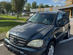 Mercedes-Benz M-klasse - ML 320 (GRIJS KENTEKEN) Airco Electric pakket LMV 17 Cruise Control HANDELSPRIJS