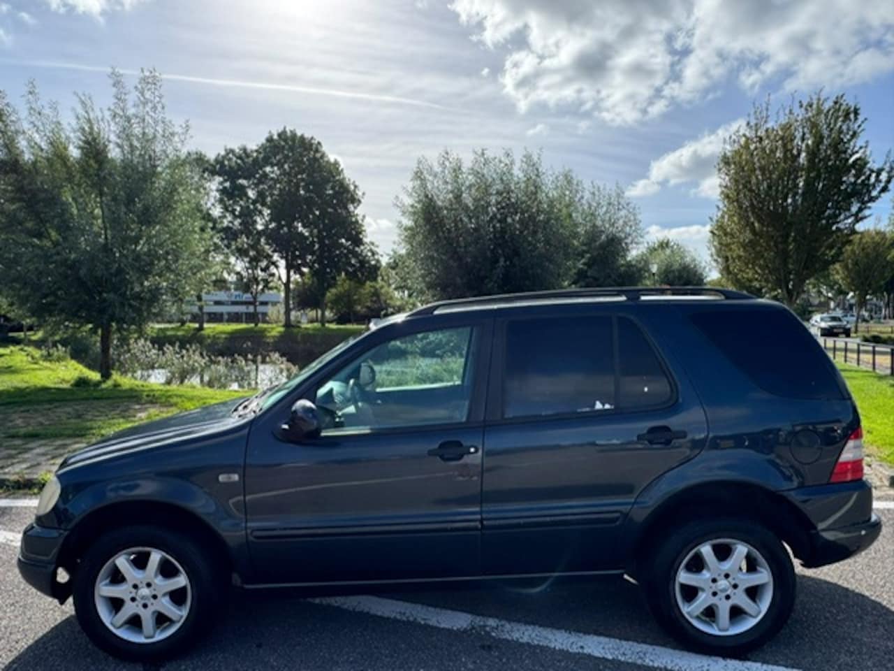 Mercedes-Benz M-klasse - ML 320 (GRIJS KENTEKEN) Airco Electric pakket LMV 17 Cruise Control HANDELSPRIJS! - AutoWereld.nl