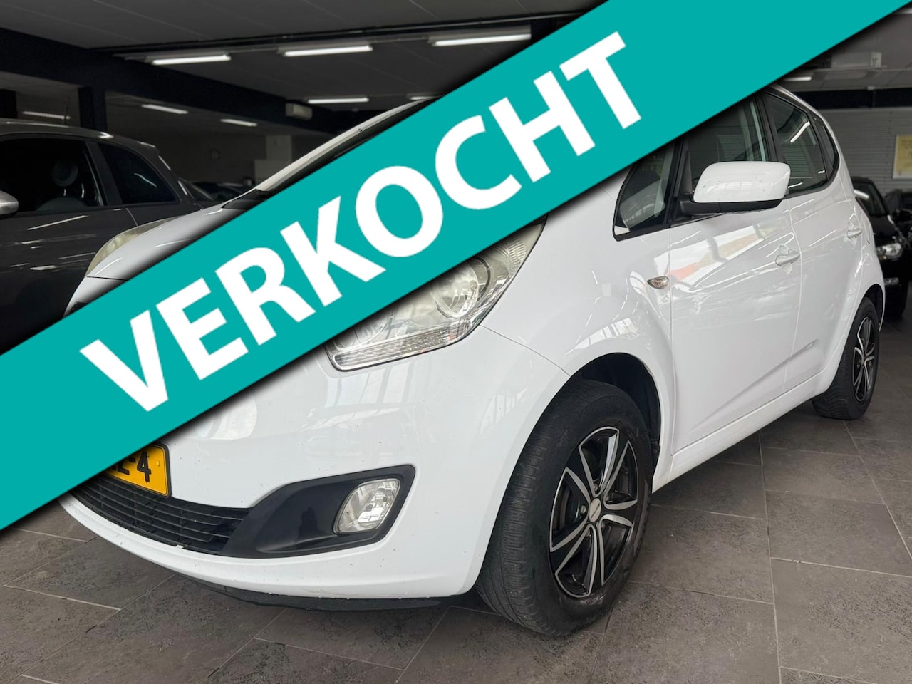 Kia Venga - 1.4 CVVT X-tra airco cruise controle lm-velgen elektrische pakket parkeersensoren trekhaak - AutoWereld.nl
