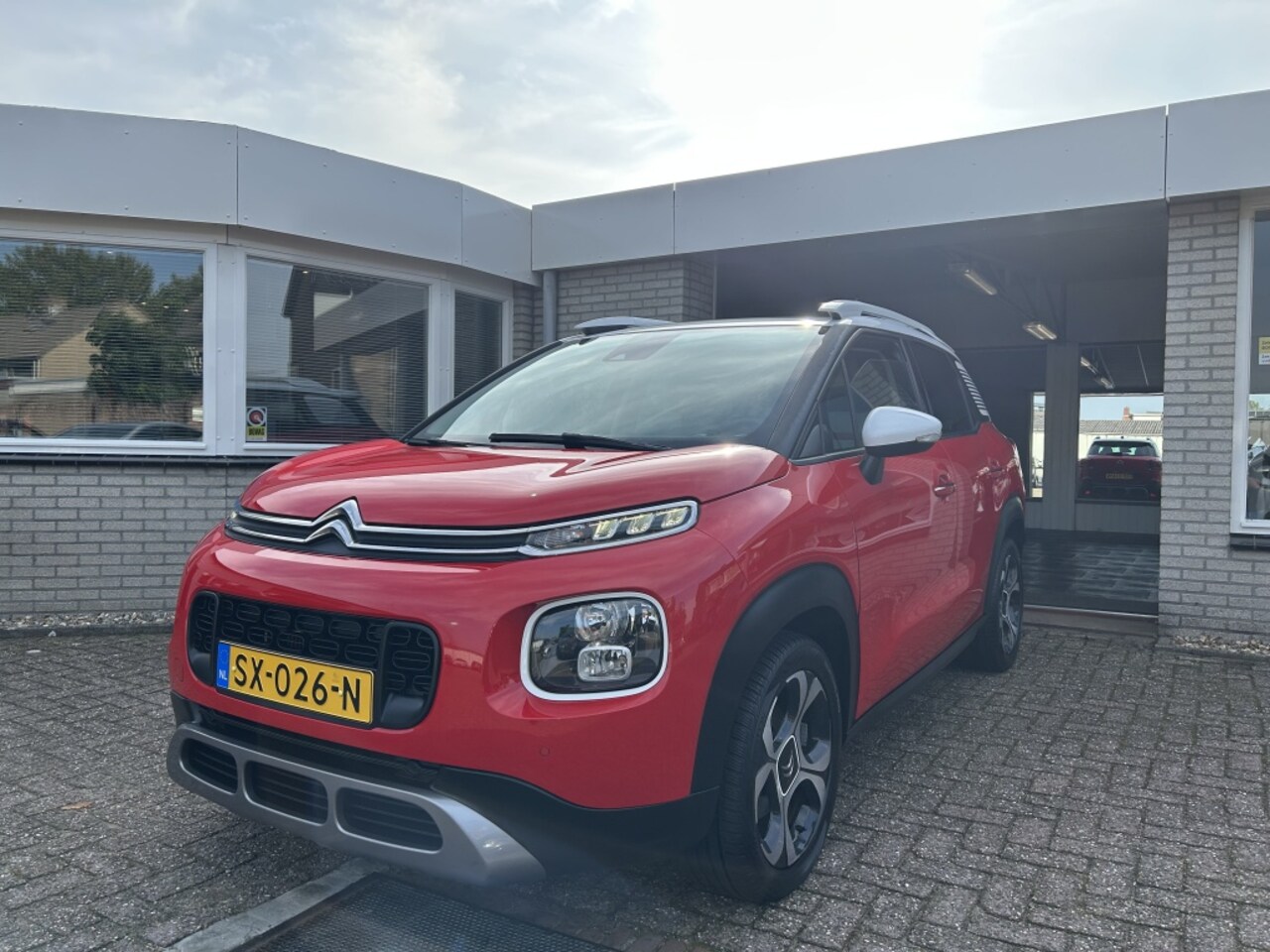 Citroën C3 Aircross - 1.2 110pk S&S Shine / Navi - AutoWereld.nl