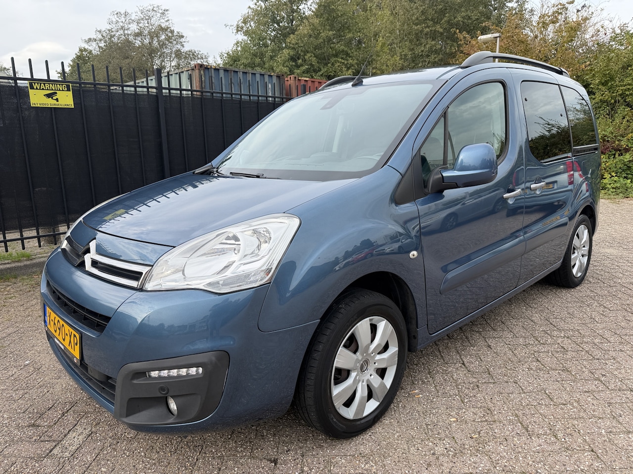 Citroën Berlingo - 1.2 PureTech XTR Clima/Navi/Camera/Cruise/PDC/Trekhaak - AutoWereld.nl