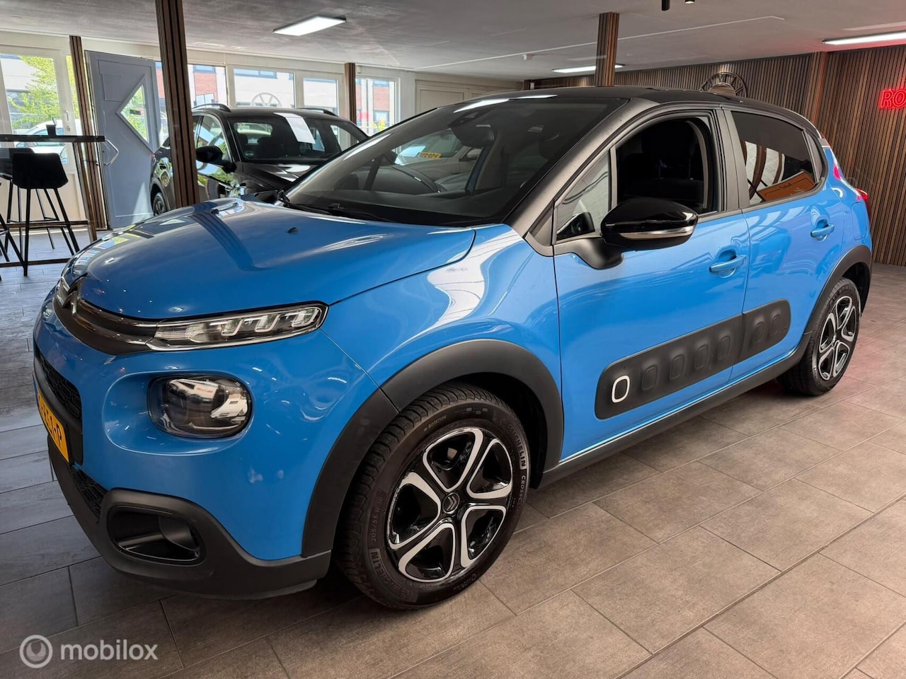 Citroën C3 - 1.2 PureTech ELLE|Navi|Lane Ass.|Top Onderhouden - AutoWereld.nl