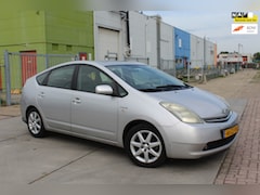 Toyota Prius - 1.5 VVT-i Tech Edition navi camera cruise dealer onderhouden
