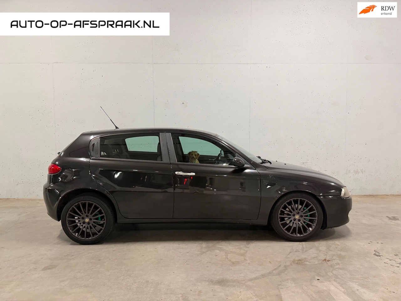 Alfa Romeo 147 - 2.0 T.Spark Distinctive 5drs. Clima Cruise APK - AutoWereld.nl