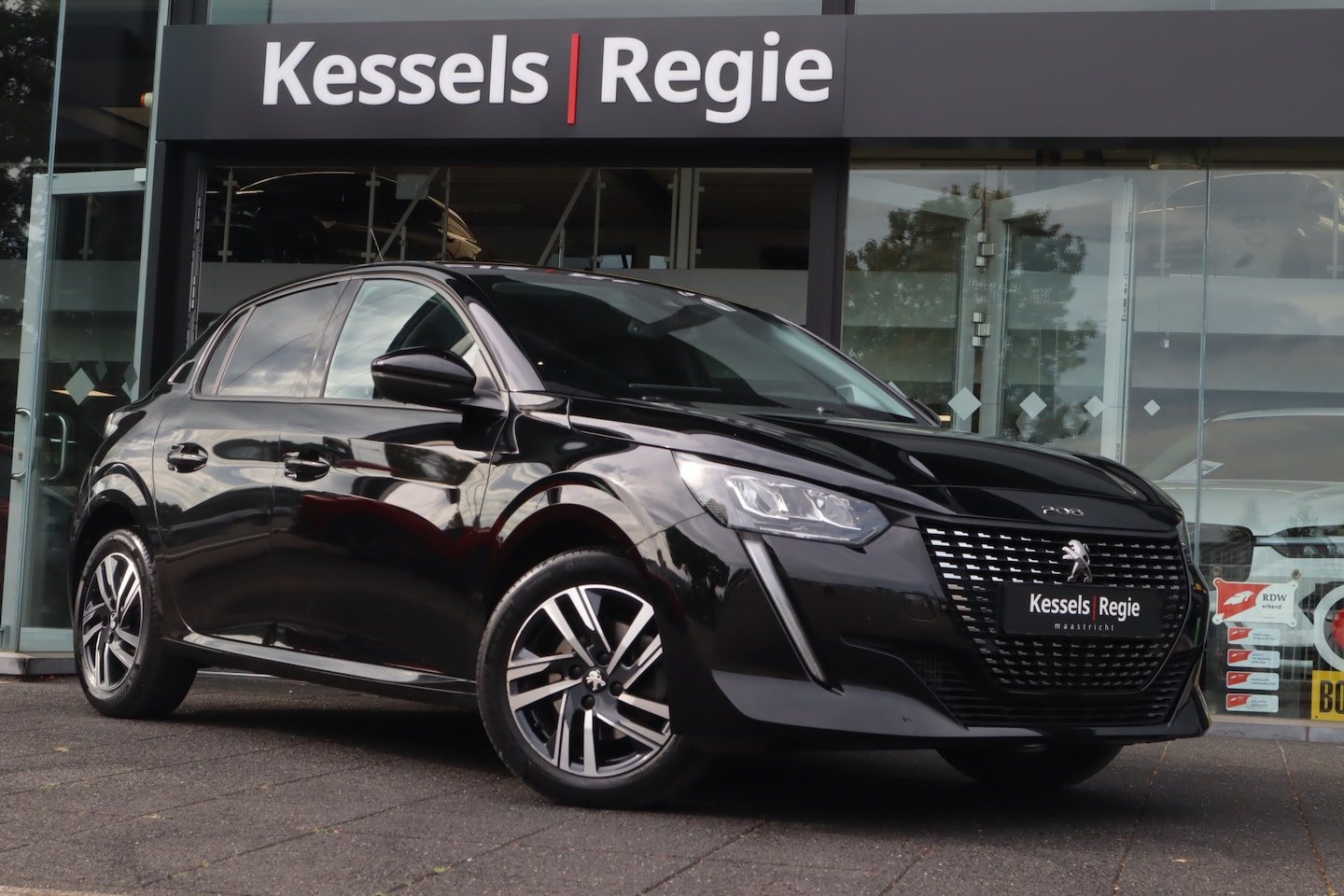 Peugeot 208 - 1.2 PureTech Allure Pack | 1jr Bovag garantie | Navi | Camera | Cruise | ECC - AutoWereld.nl