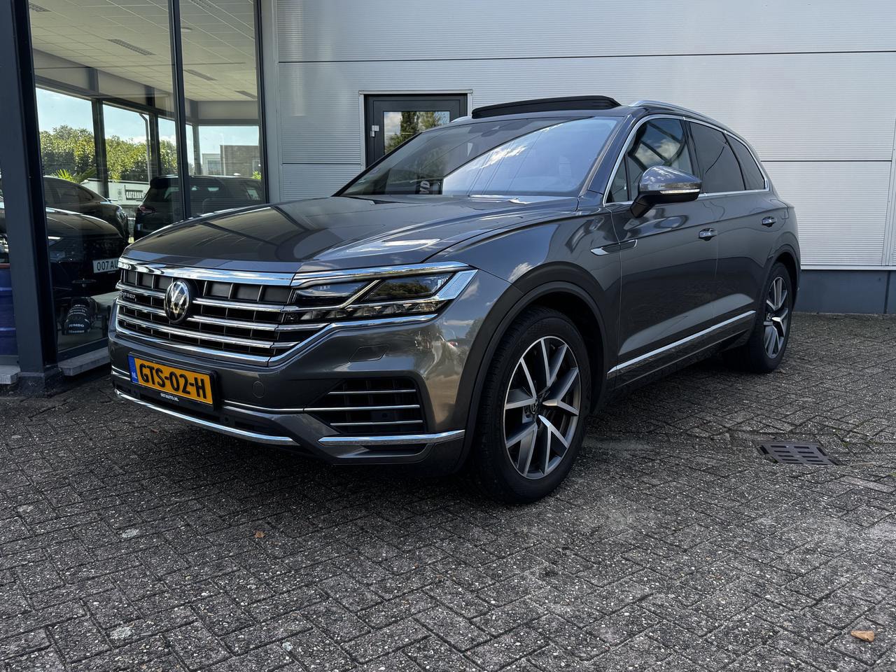 Volkswagen Touareg - EHYBRID 3.0 TSI | EHYBRID | 381PK | 4MOTION | TIPTRON - AutoWereld.nl