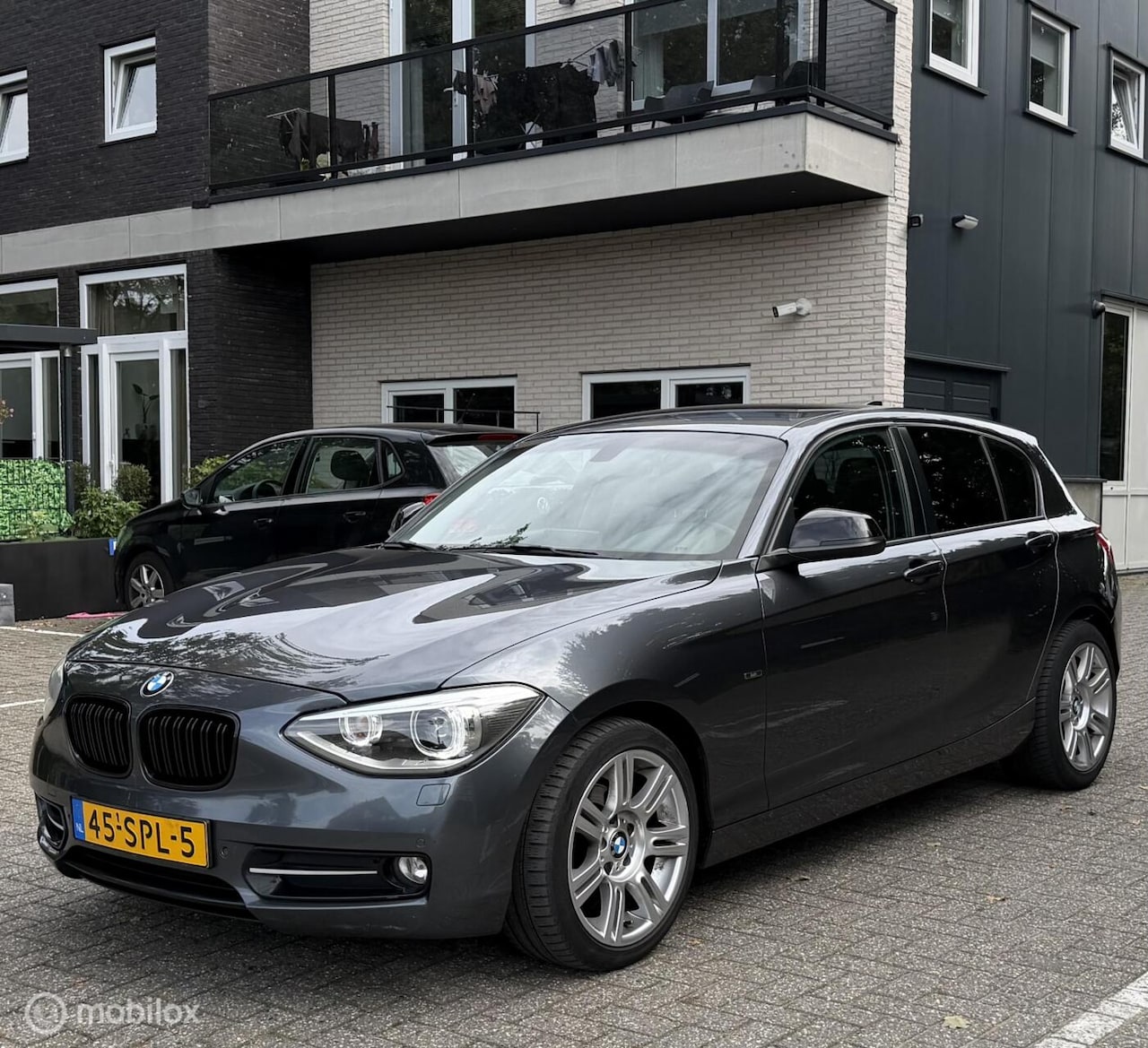 BMW 1-serie - 116i Business Urban Line|Automaat|5 deurs|apk - AutoWereld.nl