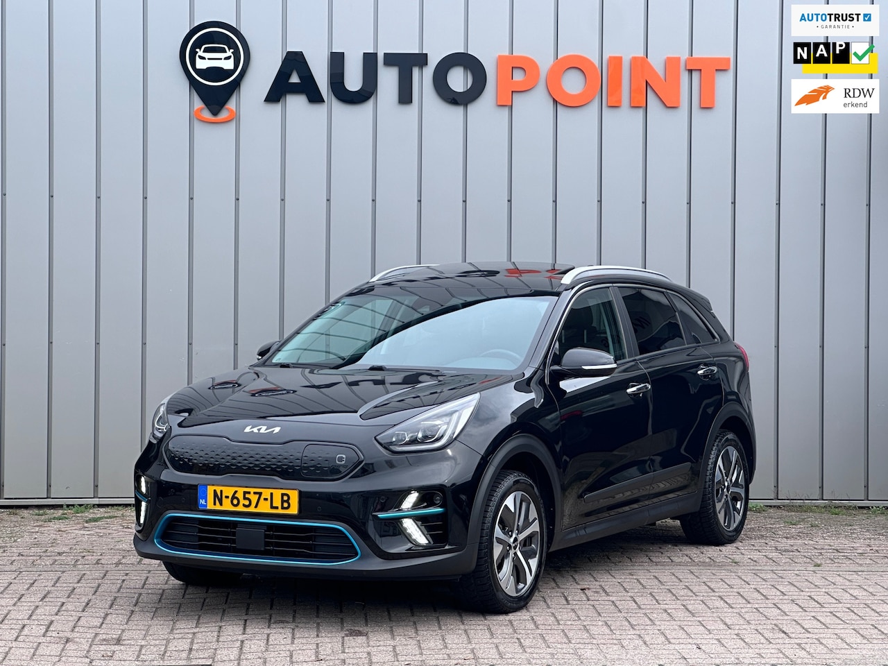 Kia e-Niro - DynamicPlusLine 64 kWh FASE 3 SOH 100% WARMTEPOMP OPEN DAK DEALER OND - AutoWereld.nl