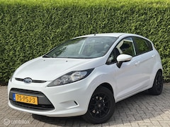 Ford Fiesta - 1.25 Limited Lees Tekst| NAP | Airco |