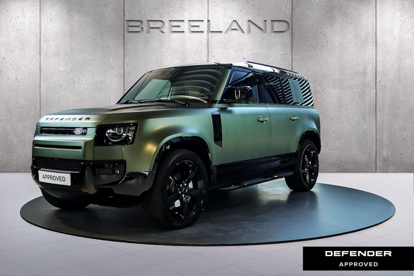 Land Rover Defender 110 - P300e 110 X-DYNAMIC HSE -TREKHAAK|TREE PLANKEN|22"LM|COOL-BOX|EXT. BLACK PACK - AutoWereld.nl