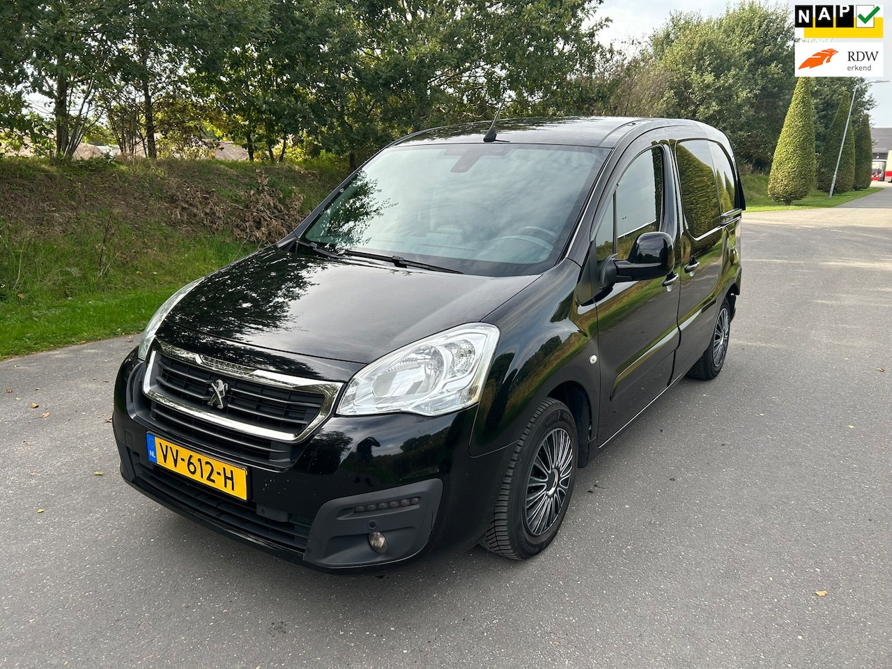 Peugeot Partner - 120 1.6 BlueHDi 100 L1 Première S&S - AutoWereld.nl