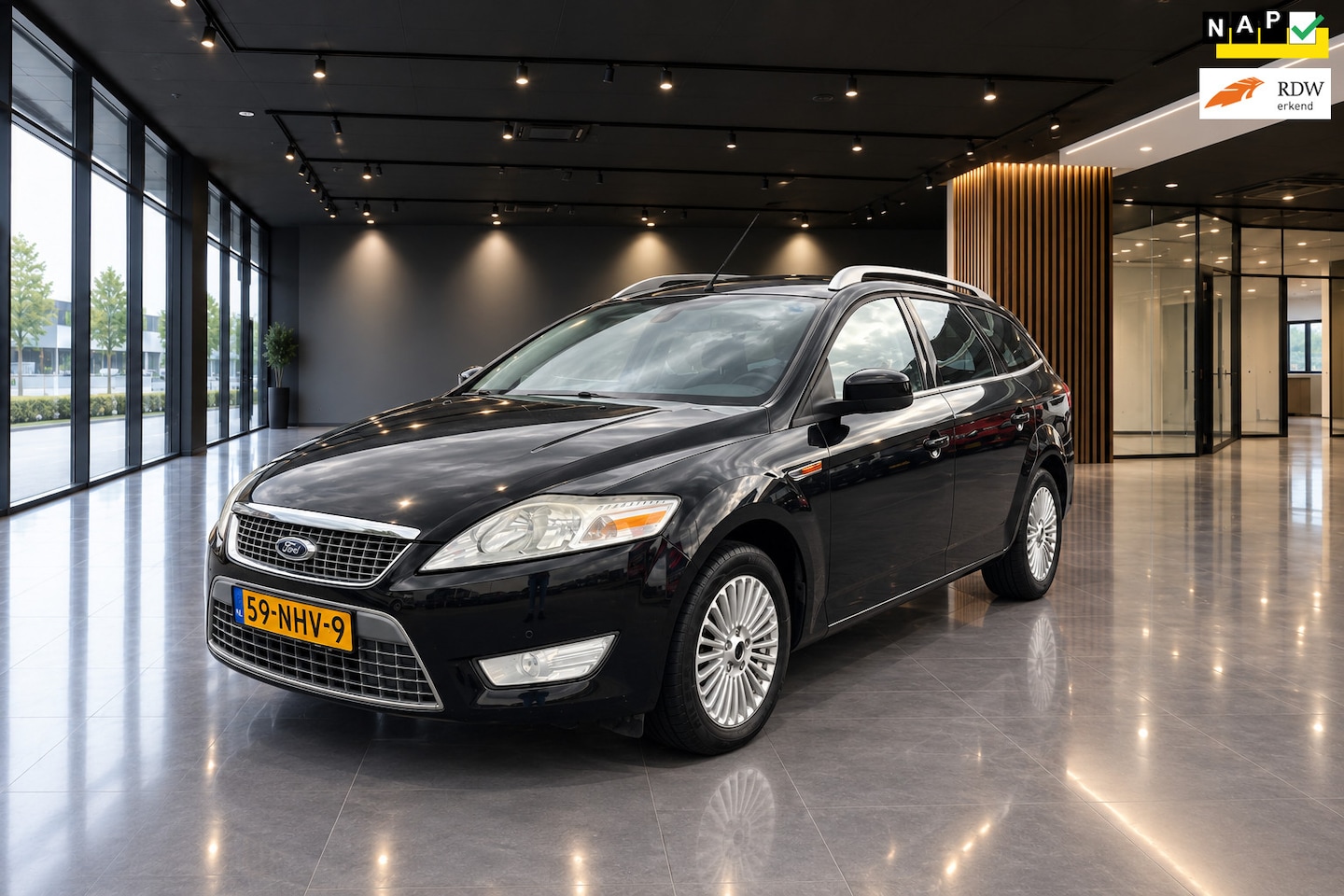 Ford Mondeo Wagon - 2.0-16V LIMITED BJ010 AIRCO CRUISE - AutoWereld.nl