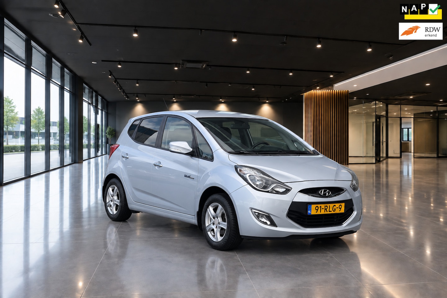 Hyundai ix20 - 1.4i I-MOTION 5DRS AIRCO LMV MPV - AutoWereld.nl