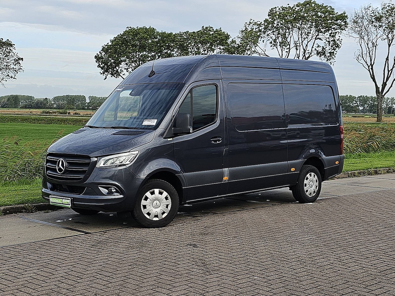 Mercedes-Benz Sprinter - 317 1.9 CDI L2H2 RWD Cruise control, Airco, Carplay, Navi, Camera, Led, Lane-assist, Clima - AutoWereld.nl