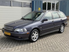 Volvo V40 - 1.8 Automaat Comfort Exclusive Airco Trekhaak