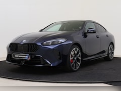 BMW 2-serie Gran Coupé - 220 M Sport Automaat / Panoramadak / Sportstoelen / Achteruitrijcamera / M Adaptief onders
