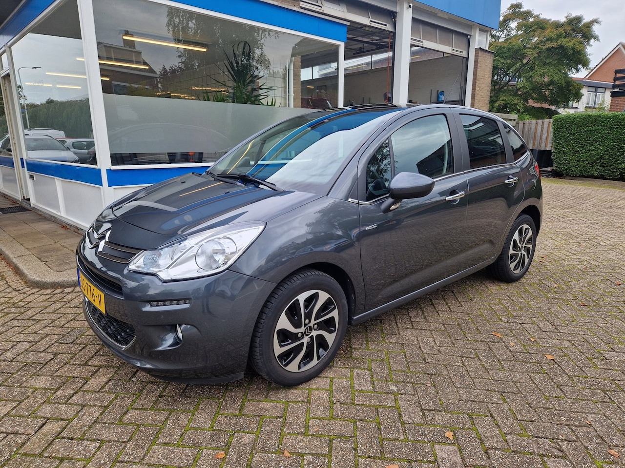 Citroën C3 - 1.2 PureTech Exclusive | Automaat | nwe Distributie | Lage KM - AutoWereld.nl