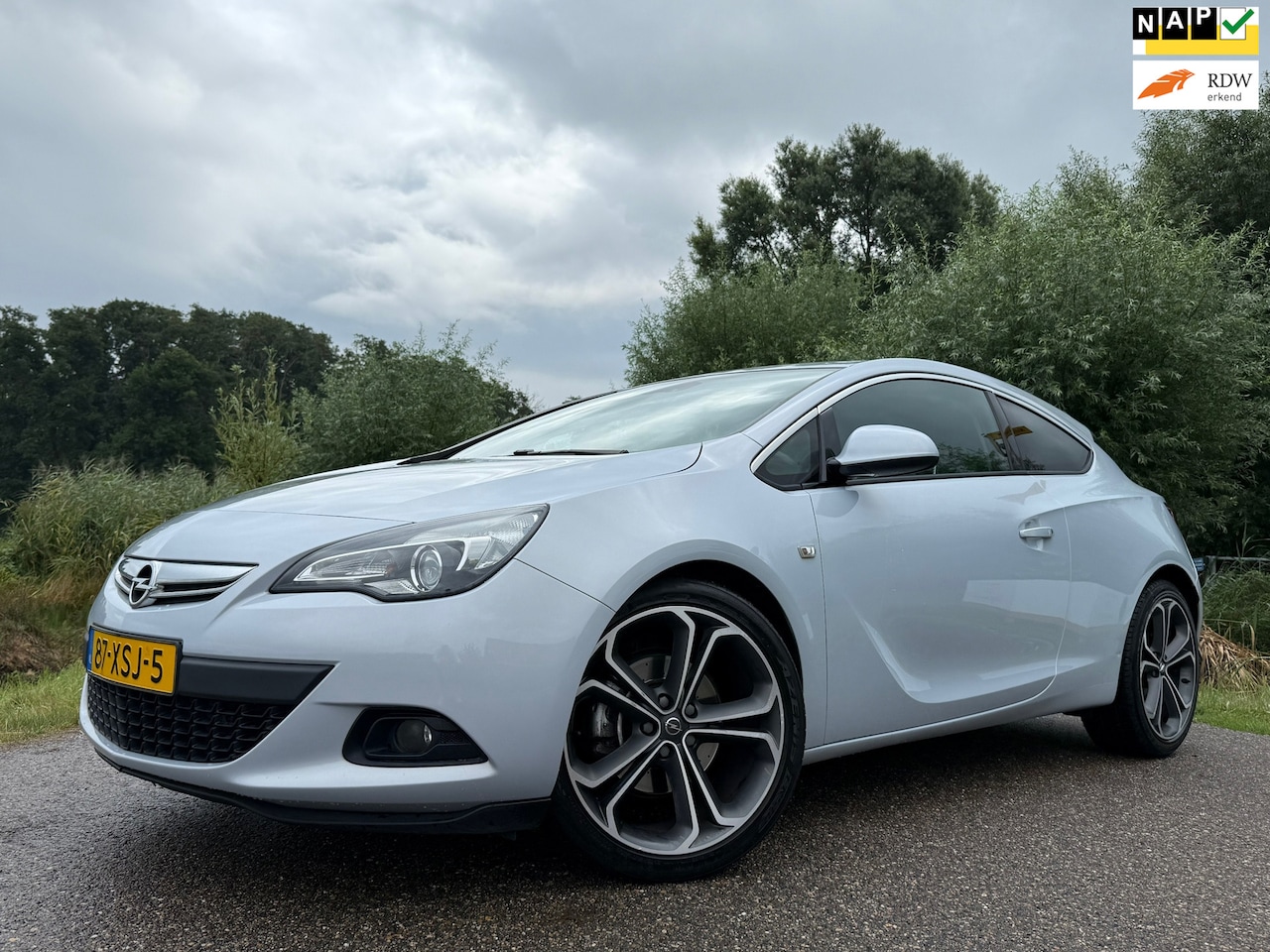 Opel Astra GTC - 1.4 Turbo Sport / 20" Velgen / Navi / Clima / 6 Versnellingen / PDC / Cruise / LED / Deale - AutoWereld.nl