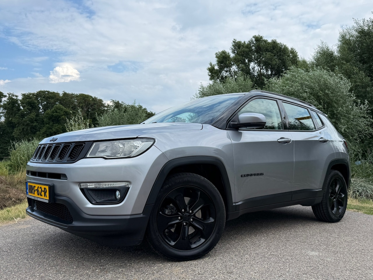 Jeep Compass - 1.4 MultiAir Night Eagle | Camera | Apple CarPlay/Android Auto | Navi | Stuur-/Stoelverwar - AutoWereld.nl