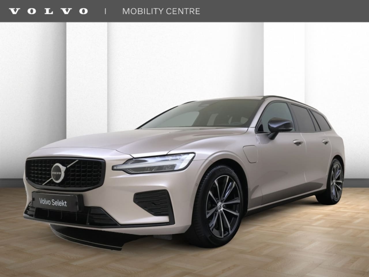 Volvo V60 - 2.0 T8 AWD + Dark | Trekhaak | 360 Camera | Panoramadak | Heads-up Display | - AutoWereld.nl