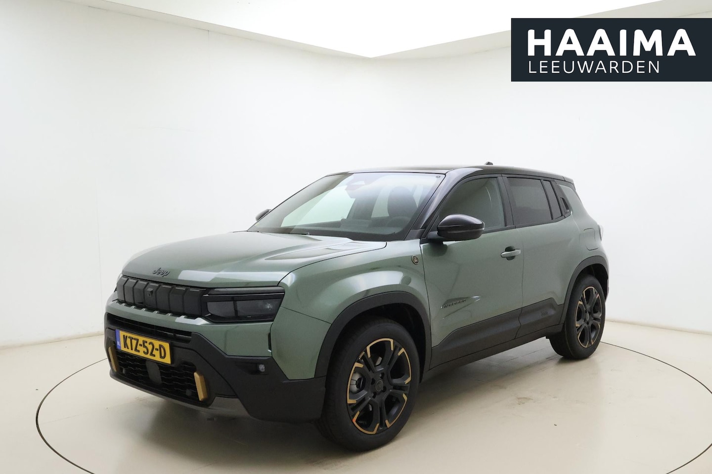 Jeep Avenger - e-Hybrid 85th Anniversary | Limited editie | Facelift model | Navigatie | Camera's | Stoel - AutoWereld.nl