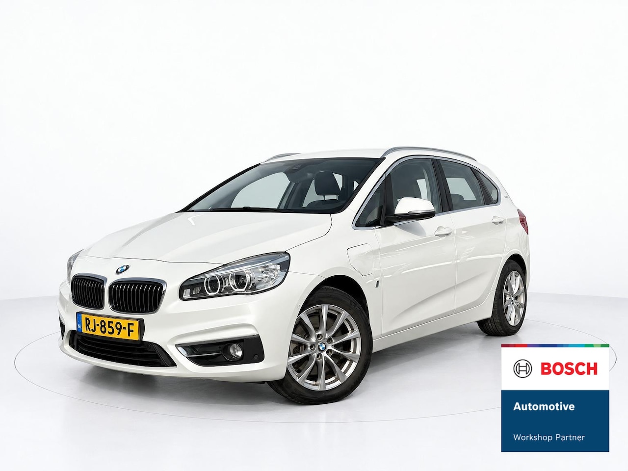 BMW 2-serie Active Tourer - 225xe iPerformance High Executive LEER - CAMERA - HUD - AutoWereld.nl