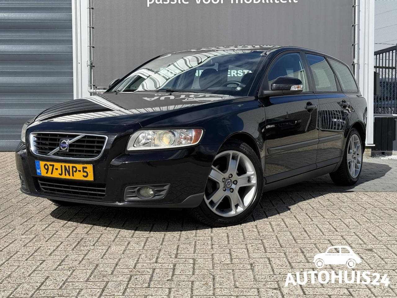 Volvo V50 - 1.8 Edition II 2009 LEDER APK-2027 17"velgen - AutoWereld.nl