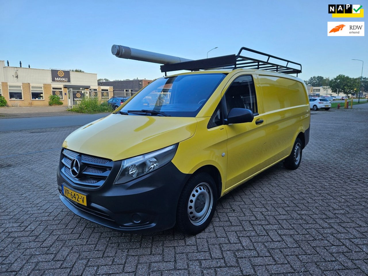 Mercedes-Benz Vito - 111 CDI L2 H1, 124.436Km - AutoWereld.nl