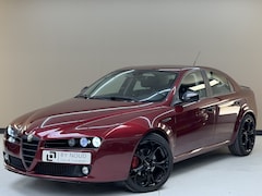 Alfa Romeo 159 - 1.9 JTS Distinctive, 160Pk, 2006, Apple CarPlay, Trekhaak, 19" velgen, Climate control. Cr