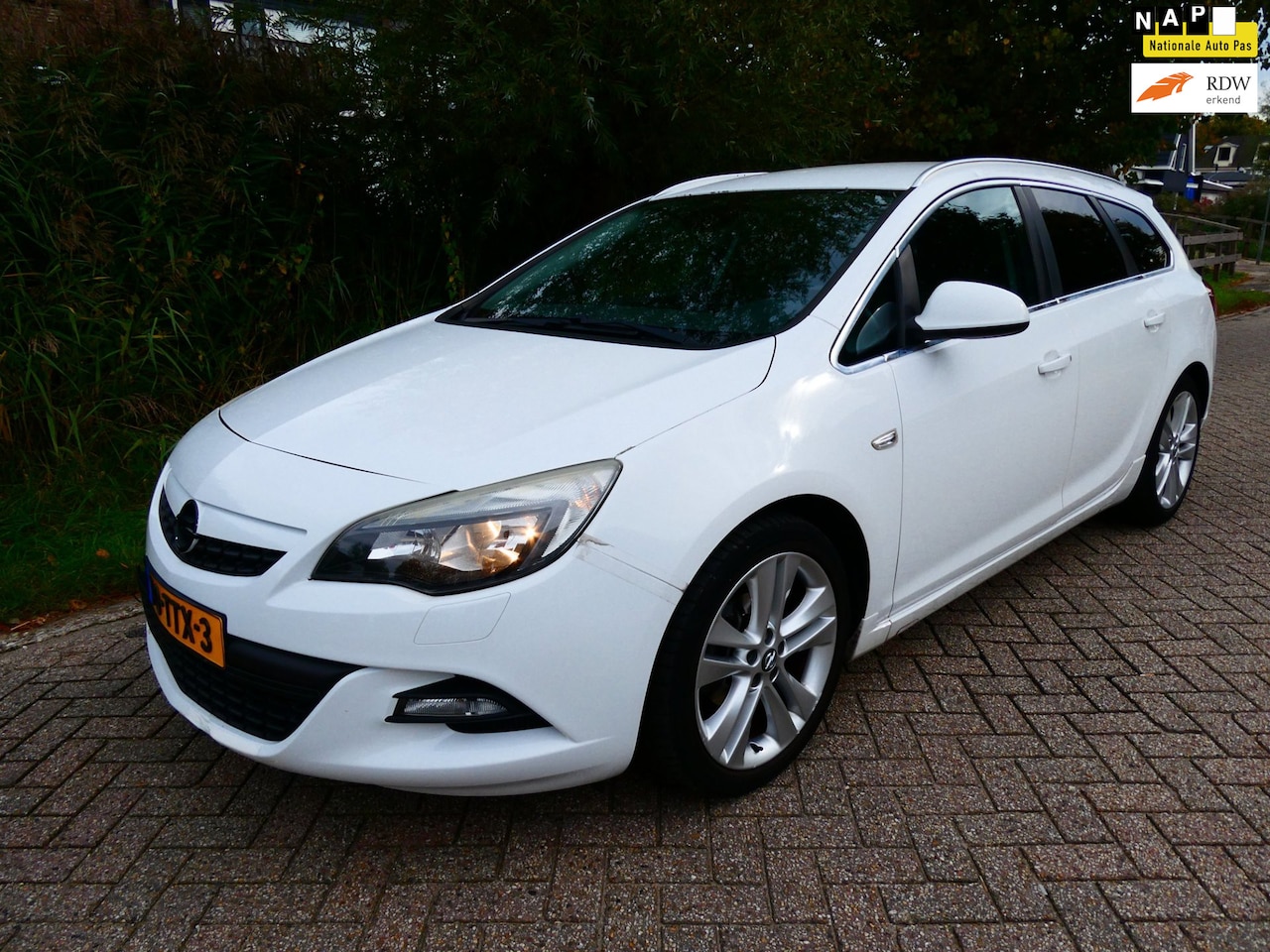 Opel Astra Sports Tourer - 1.4 Turbo Sport Clima Navi KIJK FOTO'S EXPORT ? - AutoWereld.nl