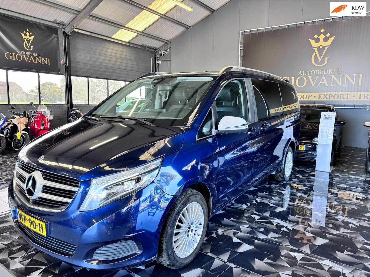 Mercedes-Benz V-klasse - 220d 4-MATIC INRUIL MOGELIJK - AutoWereld.nl