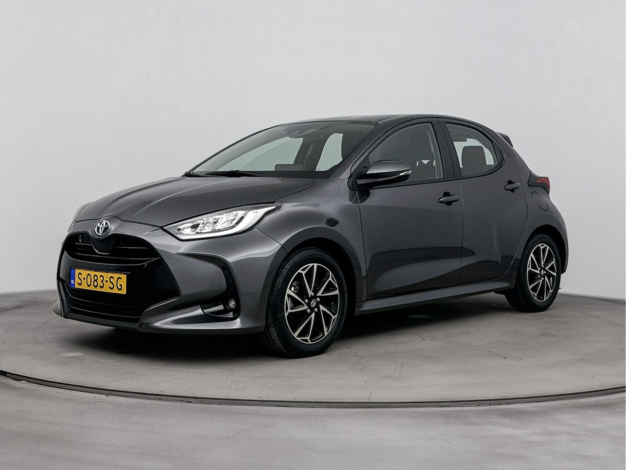 Toyota Yaris - 1.5 Hybrid Dynamic | NL Auto | Leder | Cruise Control Adaptief | Achteruitrijcamera | - AutoWereld.nl