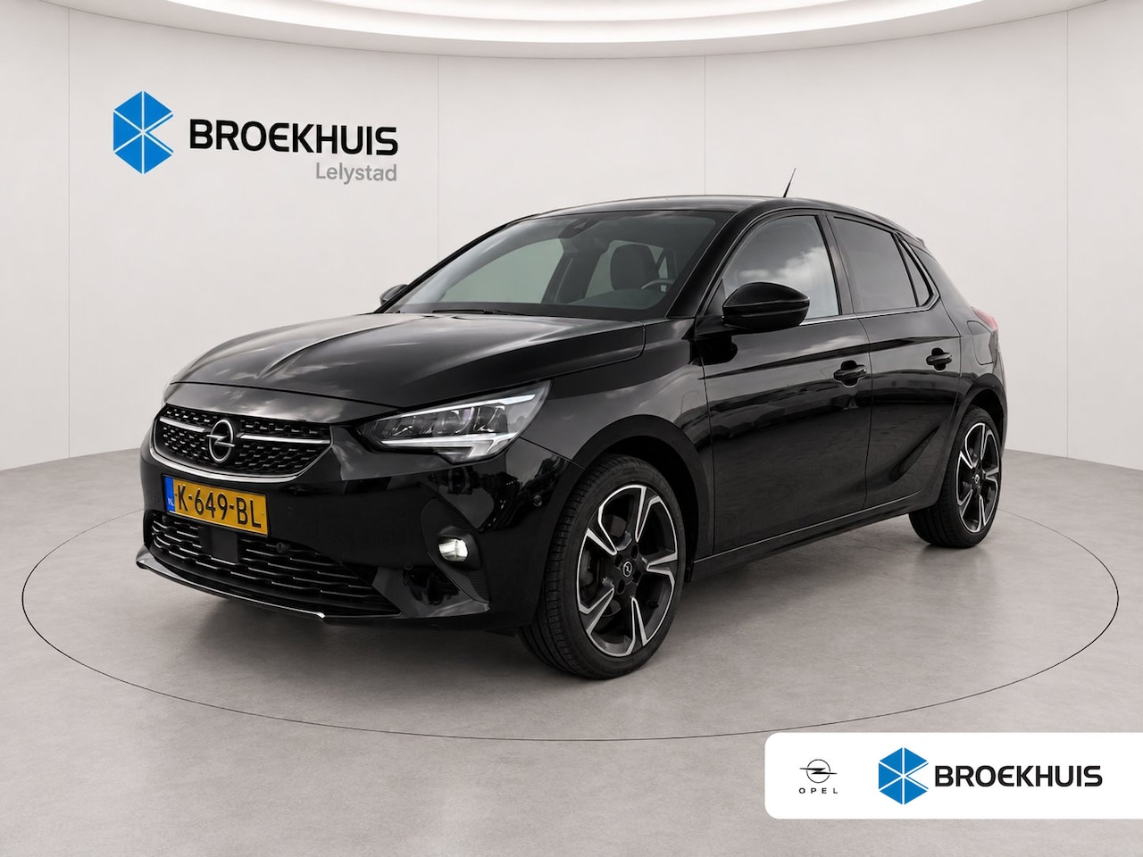 Opel Corsa - 1.2 TURBO 100PK ELEGANCE GS-LINE / NAVI / AIRCO / LED / PDC / 17" LMV / CAMERA / BLUETOOT - AutoWereld.nl