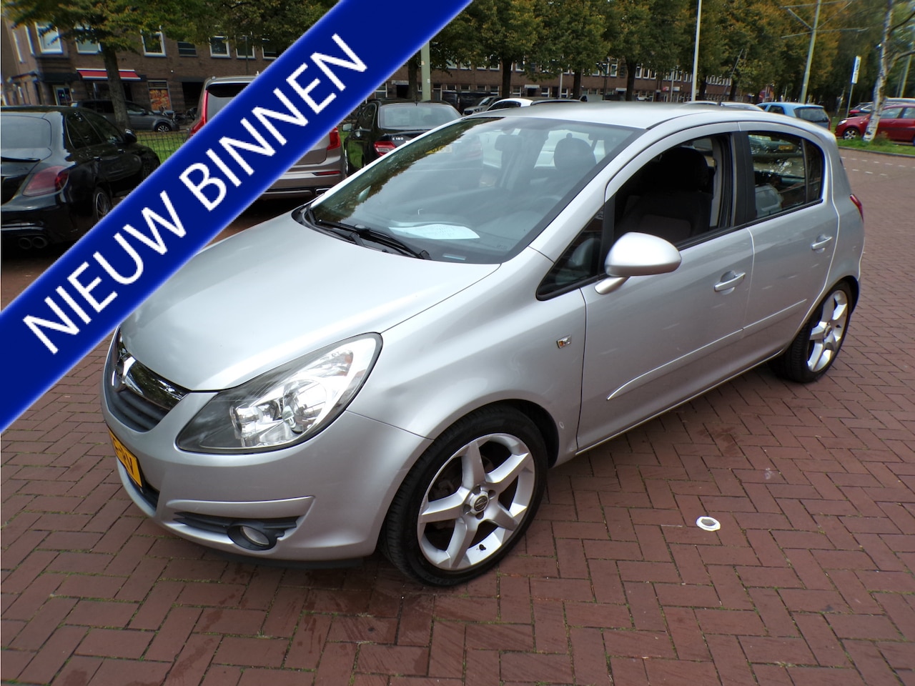 Opel Corsa - 1.4-16V Business Sport 1.4-16V Business Sport - AutoWereld.nl