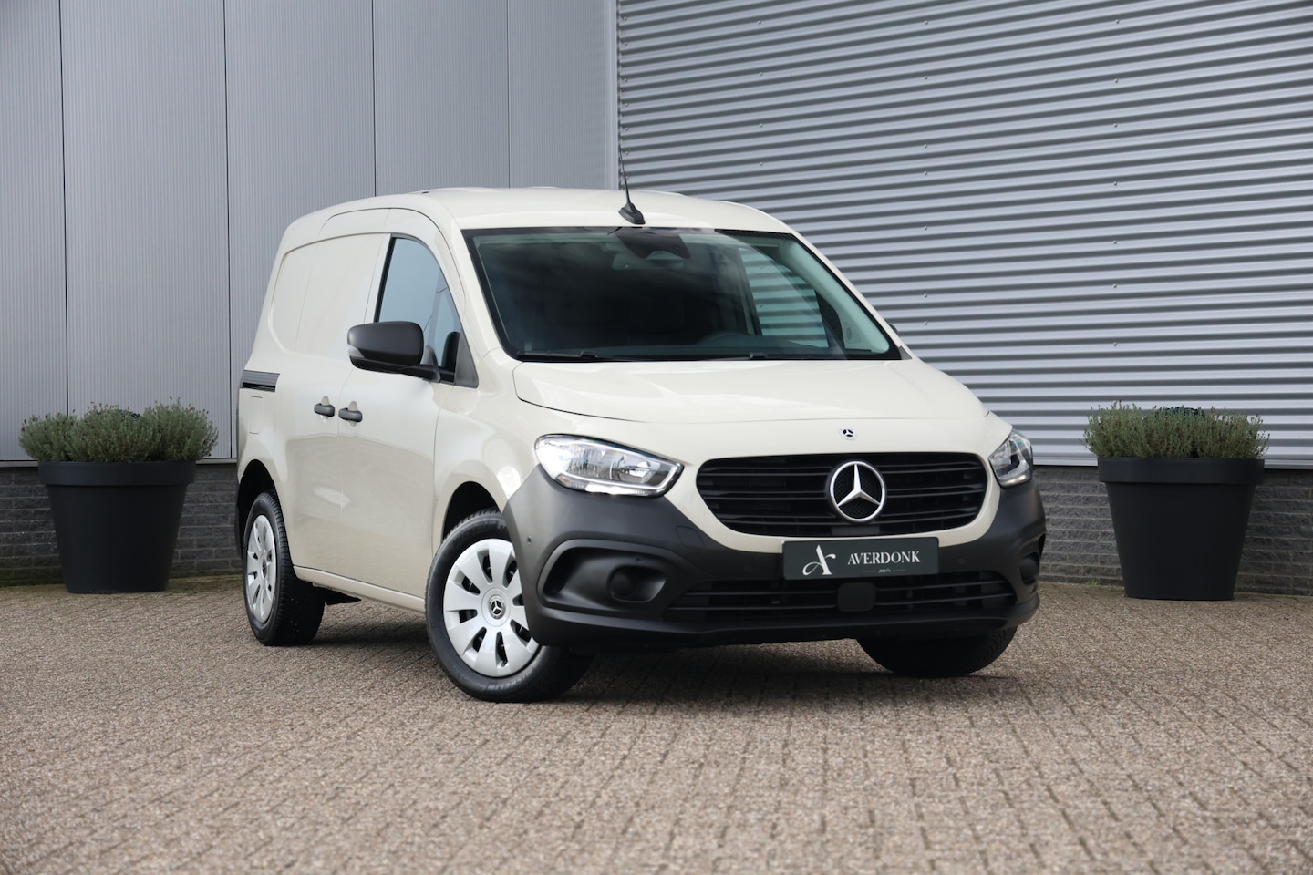 Mercedes-Benz Citan - 110 L1 Benzine Stoelvw|Camera|Clima|4S band - AutoWereld.nl