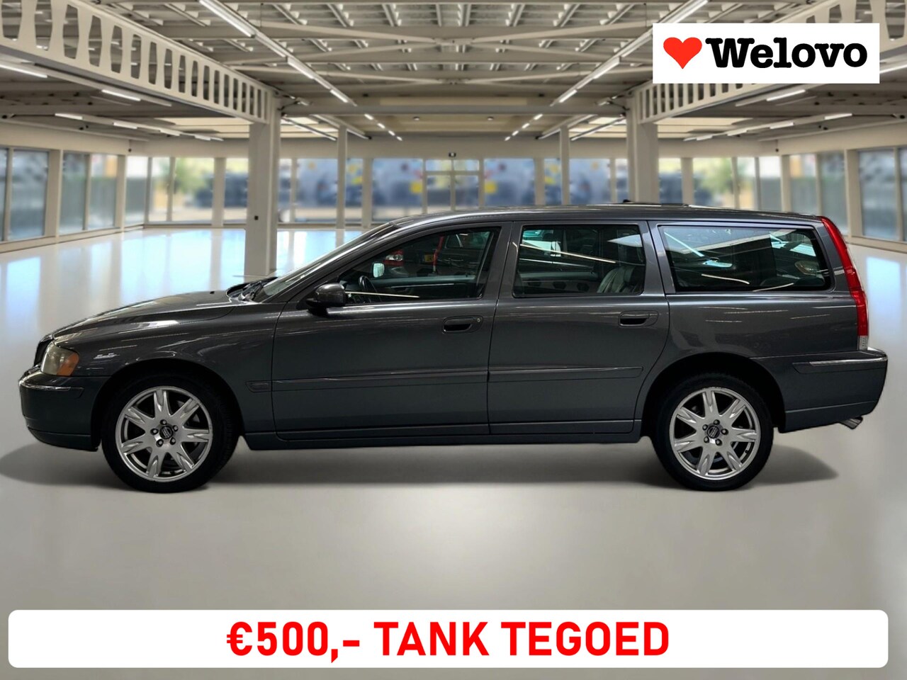 Volvo V70 - 2.5T AWD Summum Dealer auto, trekhaak, leder, carkit,.... - AutoWereld.nl