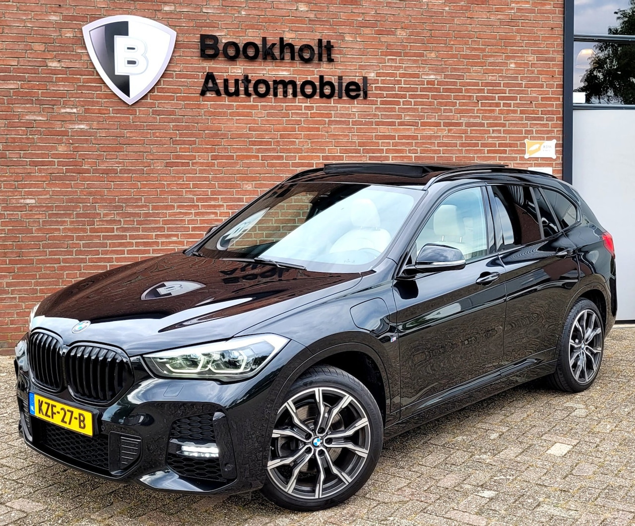 BMW X1 - XDrive25e M-sport, Pano, ACC, HUD, Cam, Trekhaak, HiFi, Keyless - AutoWereld.nl