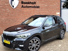 BMW X1 - XDrive25e M-sport, Pano, ACC, HUD, Cam, Trekhaak, HiFi, Keyless