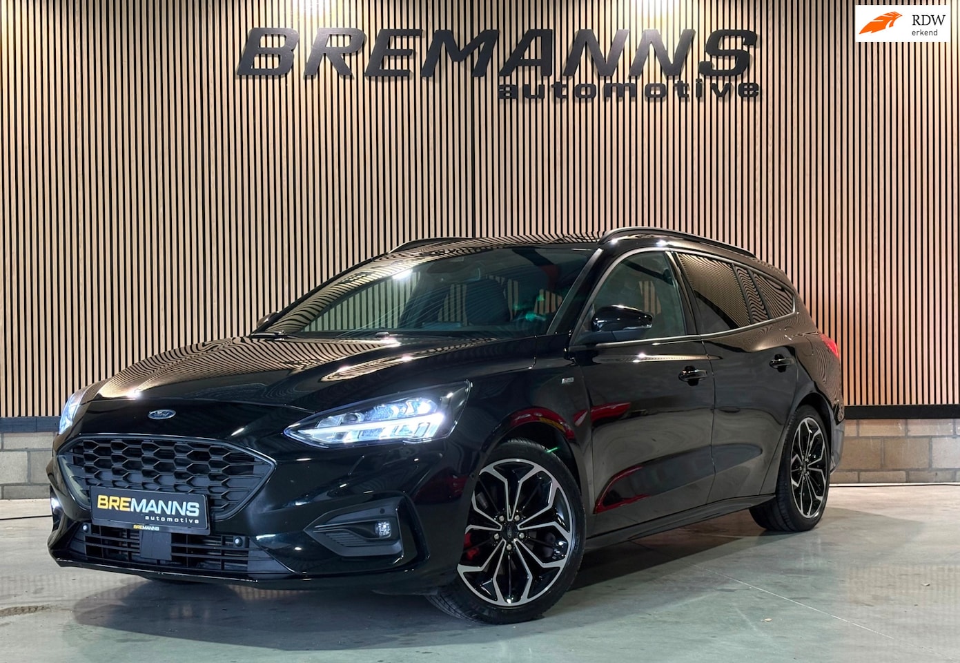 Ford Focus Wagon - 1.0 EcoBoost ST Line X / Automaat / Winterpakket / - AutoWereld.nl