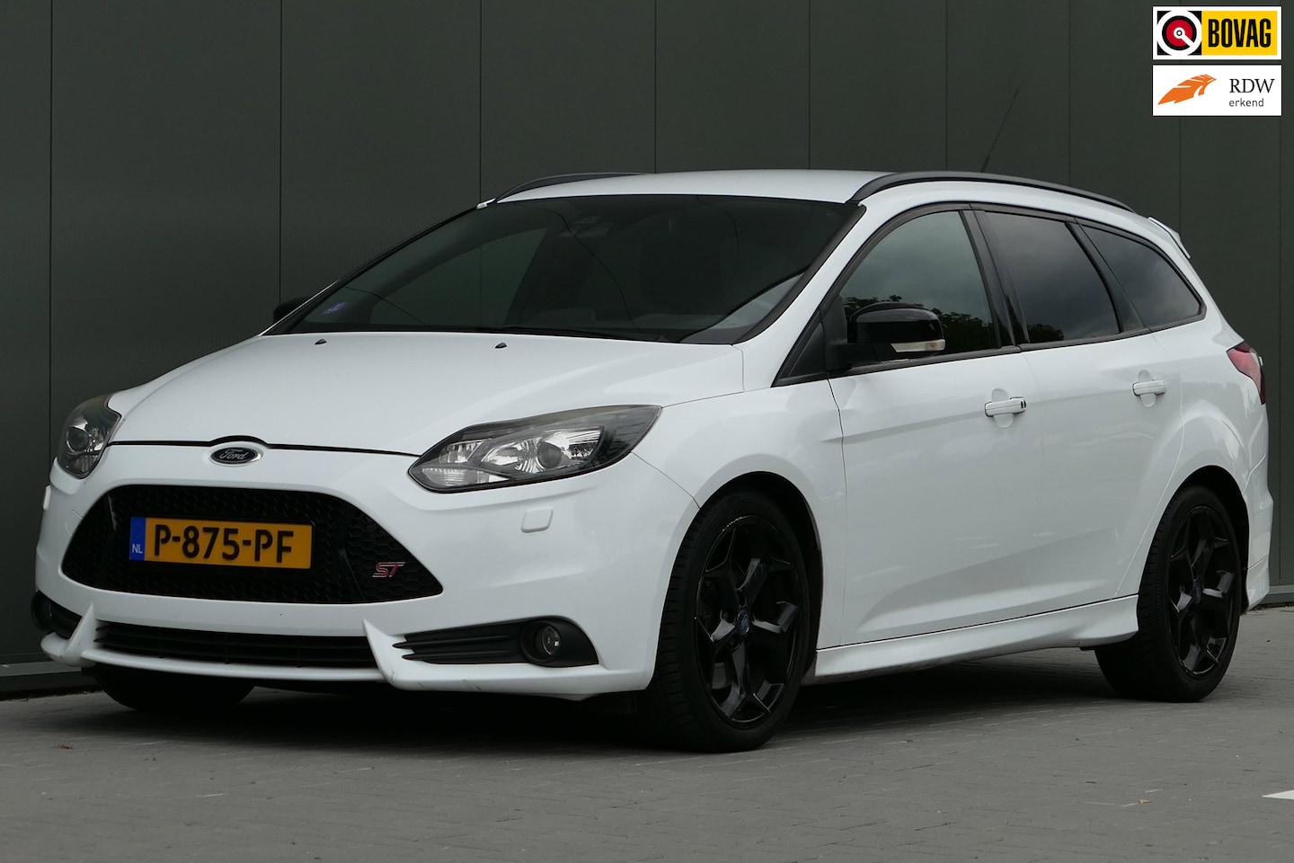 Ford Focus Wagon - 2.0 EcoBoost ST-3 Carplay Recaro Lane Navi Xenon Sony - AutoWereld.nl