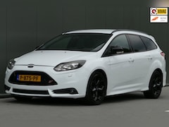 Ford Focus Wagon - 2.0 EcoBoost ST-3 Carplay Recaro Lane Navi Xenon Sony