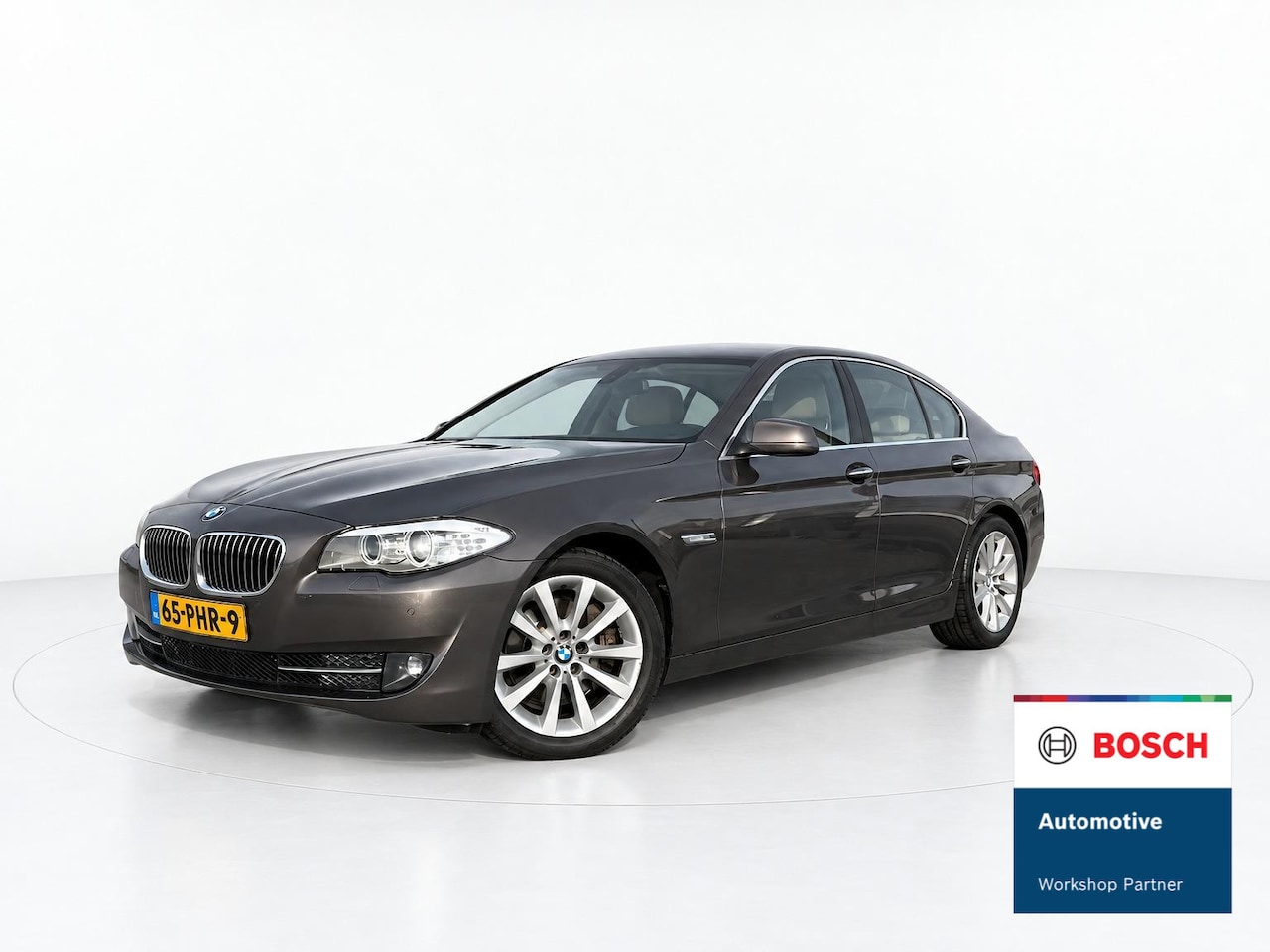 BMW 5-serie - 528i High Executive CAMERA - LEER - STOELVERWARMING - AutoWereld.nl