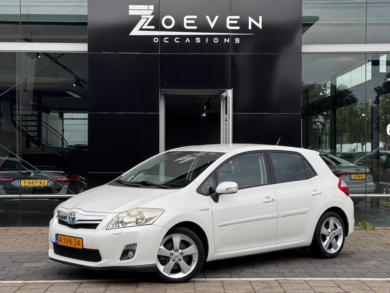 Toyota Auris - 1.8 Full Hybrid Dynamic 1.8 Full Hybrid Dynamic - AutoWereld.nl