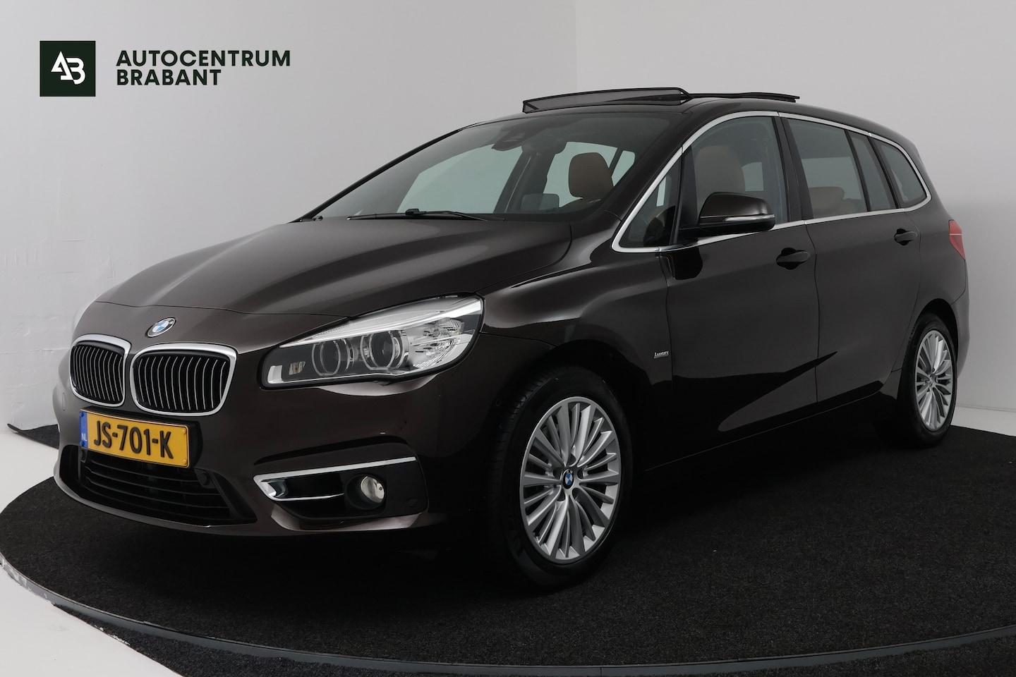 BMW 2-serie Gran Tourer - 218i Centennial High Executive 7p (TREKHAAK, STOELVERWARMING, ELEKTR STOELEN, HUD-DISPLAY) - AutoWereld.nl