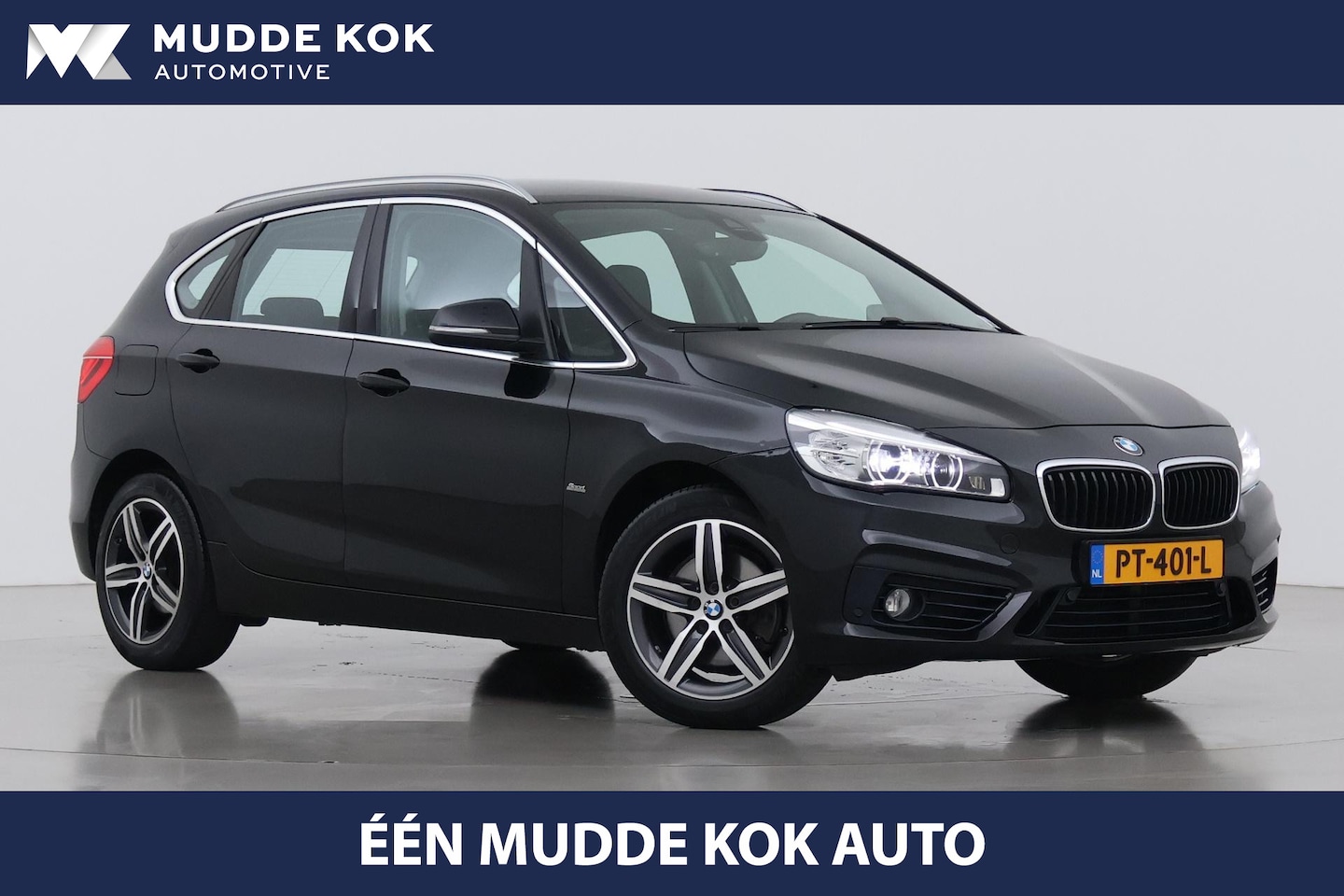 BMW 2-serie Active Tourer - 220i Centennial High Executive | Trekhaak | Head-Up | Keyless | Stoel+Stuurverwarming | Pa - AutoWereld.nl