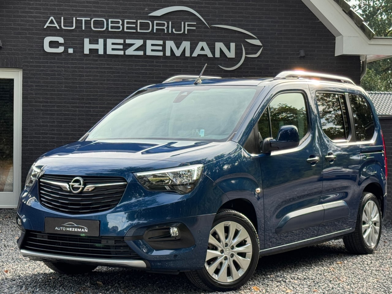 Opel Combo - 1.2 L2H1 1e eig DealerOH Panoramadak Camera NIEUWSTAAT Cruise Clima - AutoWereld.nl