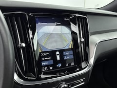 Volvo V60 - 2.0 T8 Twin Engine AWD R-Design | PANORAMADAK | LEDER | HEAD UP