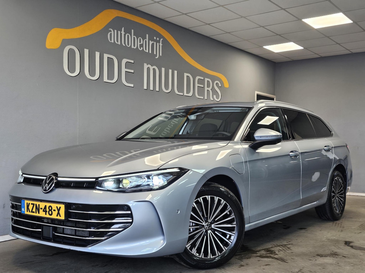 Volkswagen Passat Variant - 1.5 eHybrid Elegance | Trekhaak | Head-up | Memory | Stoelventilatie/verwarming | Adaptive - AutoWereld.nl