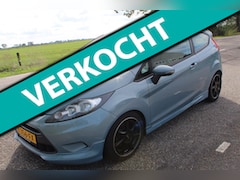 Ford Fiesta - 1.25 Trend // weinig km / ST bumpers //